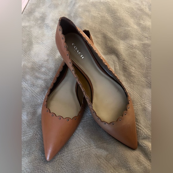 Coach ‘Jill’ Studded Leather Shoe - Picture 1 of 5